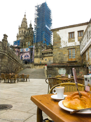 Breakfast near the cathedral - note that huge croissant!