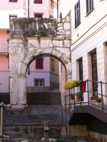 Roman Arch, Trieste
