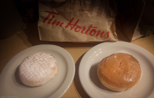Raspberry & Maple Canadian <em>krapfen</em>