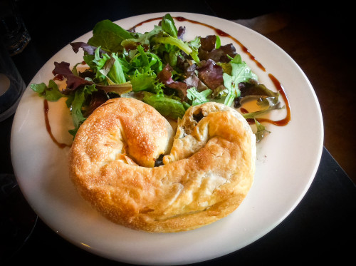 Turkish fillo stuffed with spinach